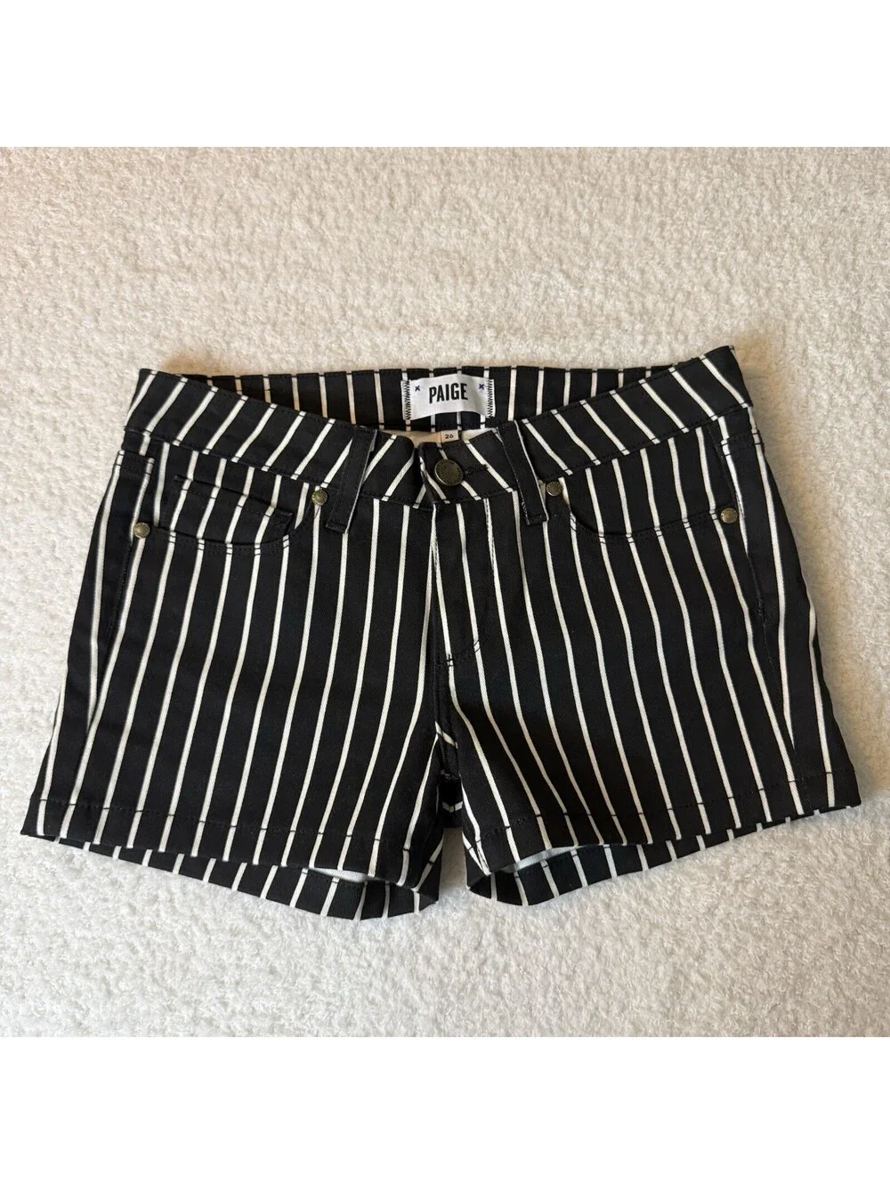 PAIGE Skyline Ankle Peg Women’s Shorts Size 26 Black White Striped Stretch USA